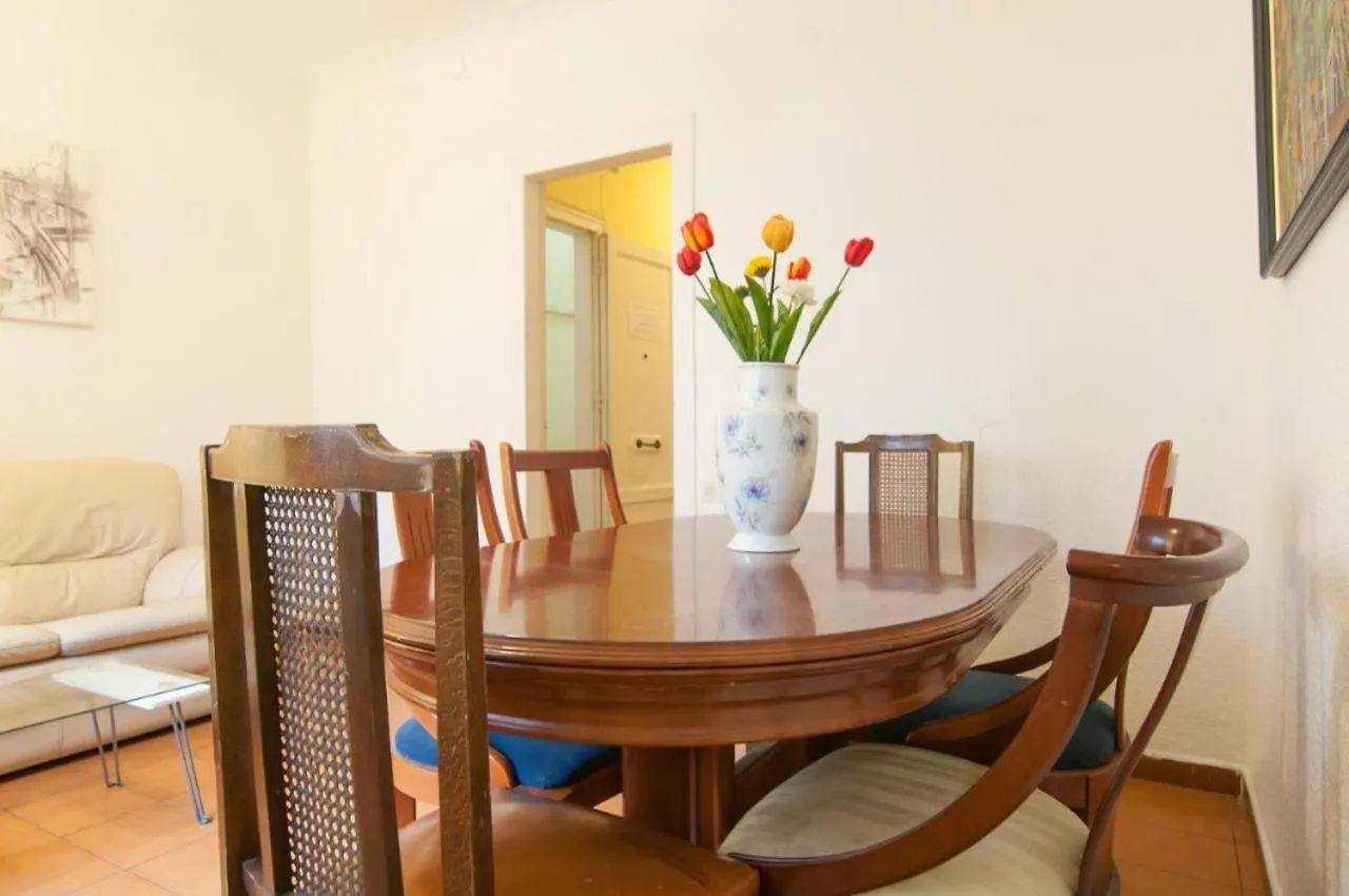 Guest house Room In Guest Room - Private Room With Sunny Terrace Of 200M2 3 Barcelona
